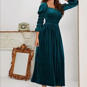 SHEIN Square Neck Puff Sleeves Velvet Dress Small